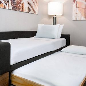 Queen Suite Trundle Bed Hearing Accessible